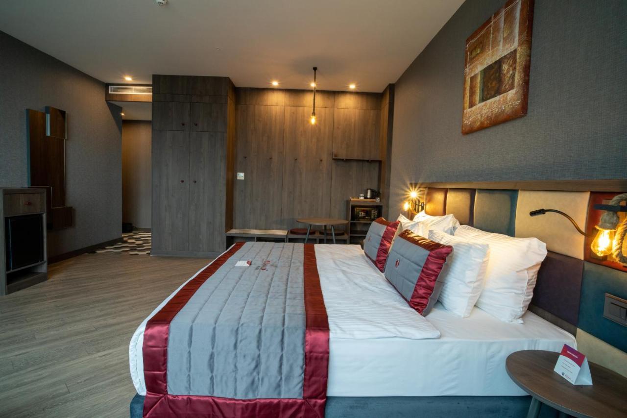 Ramada Encore By Wyndham Istanbul Avcilar Екстер'єр фото